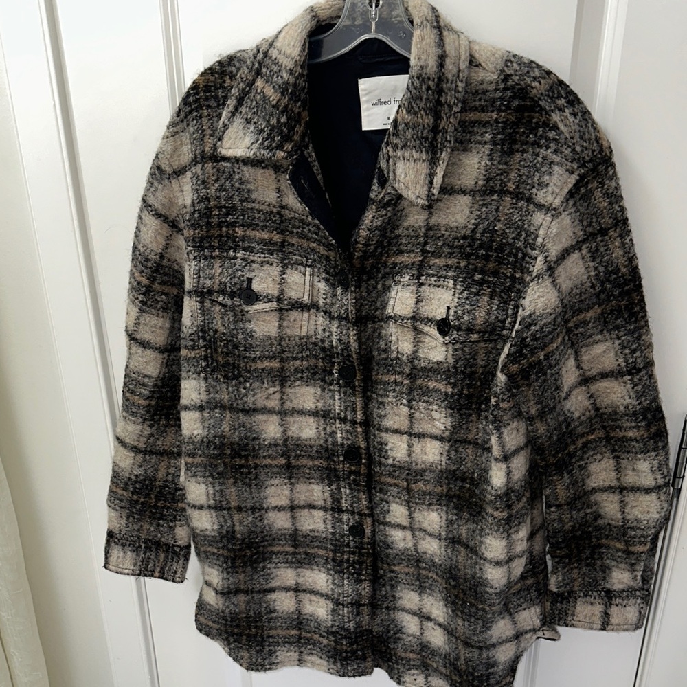 Wilfred ganna Jacket in Black and Cream